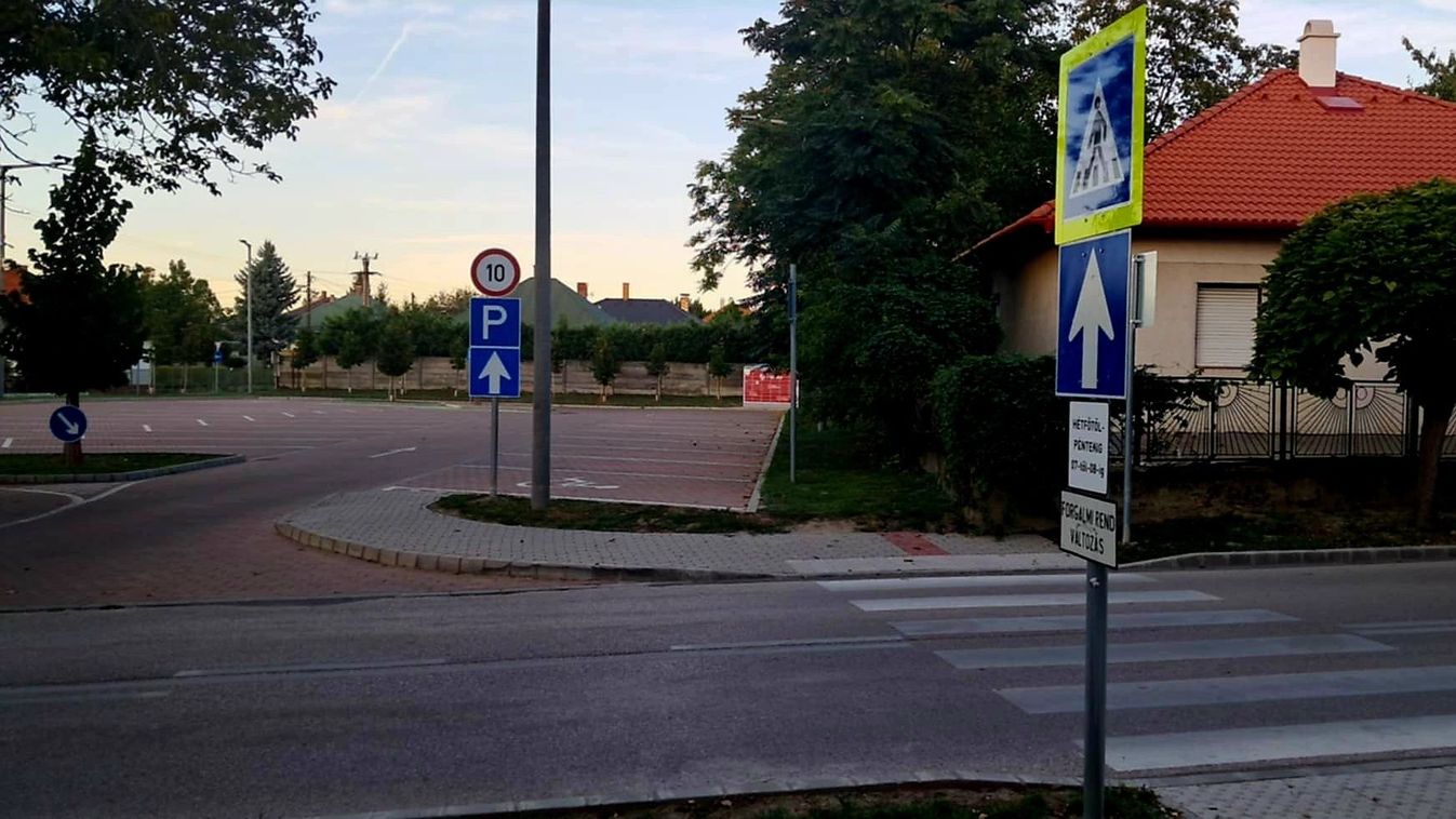 Forgalmi változás az iskola környékén, különös figyelemre intenek szülőket és...