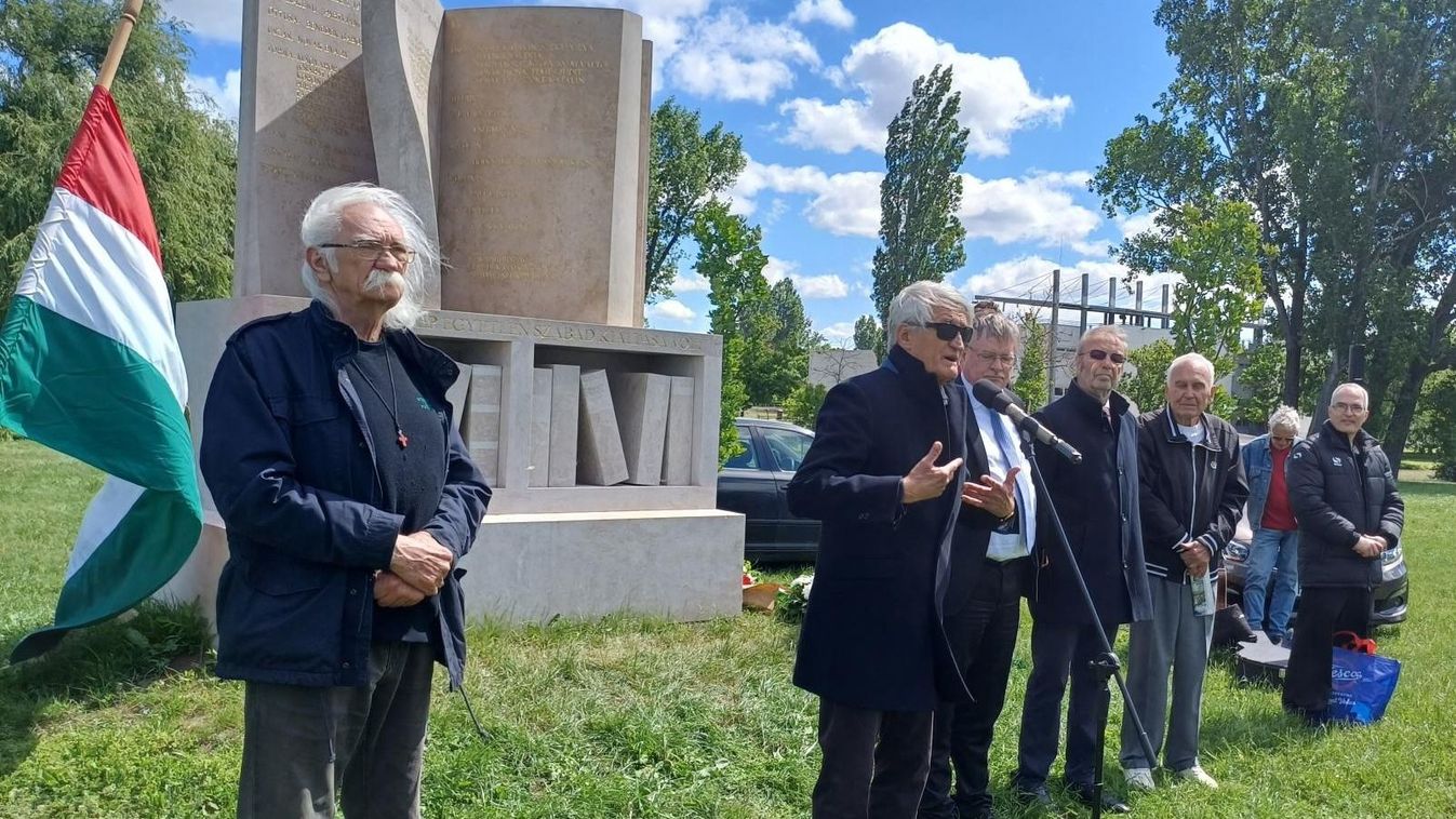 Lélekemelő séta a 100 éve született Fekete Párduc tiszteletére Kép
