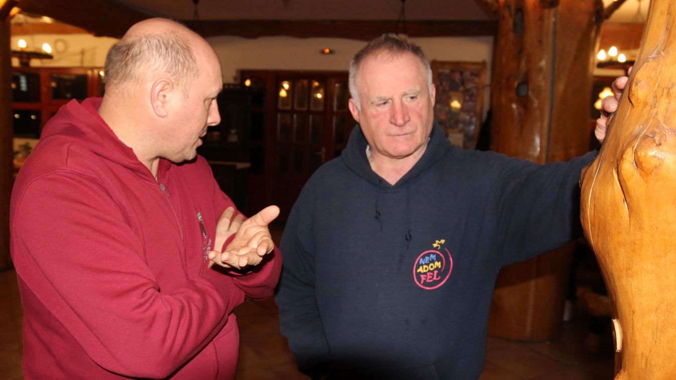 Miatyánk a rózsák között – egy vacsora Böjte atyával Hidegségben