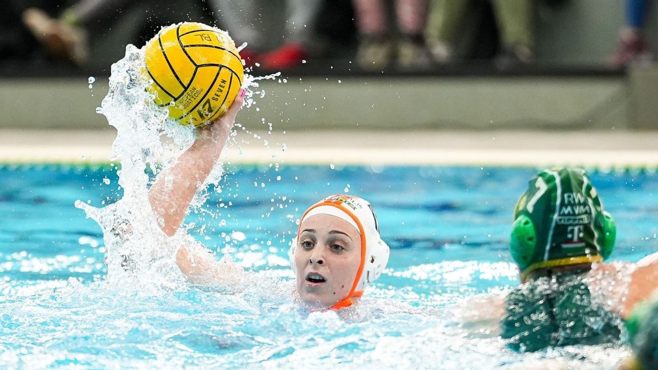 Hatalmas pofont kaptak a dunaújvárosi vízilabdázók Kép