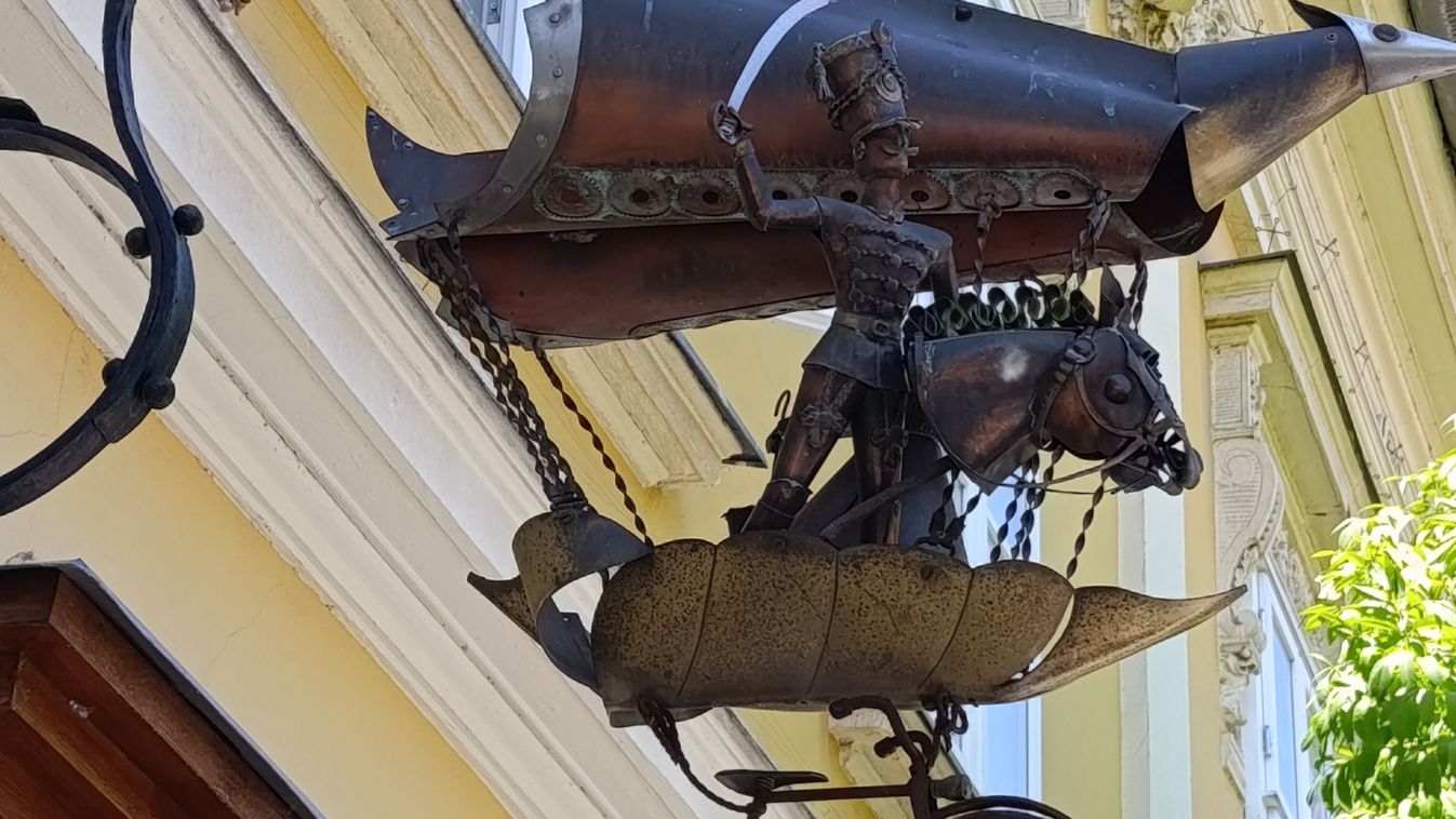 35 év után „elrepül” a mesés légi járgány