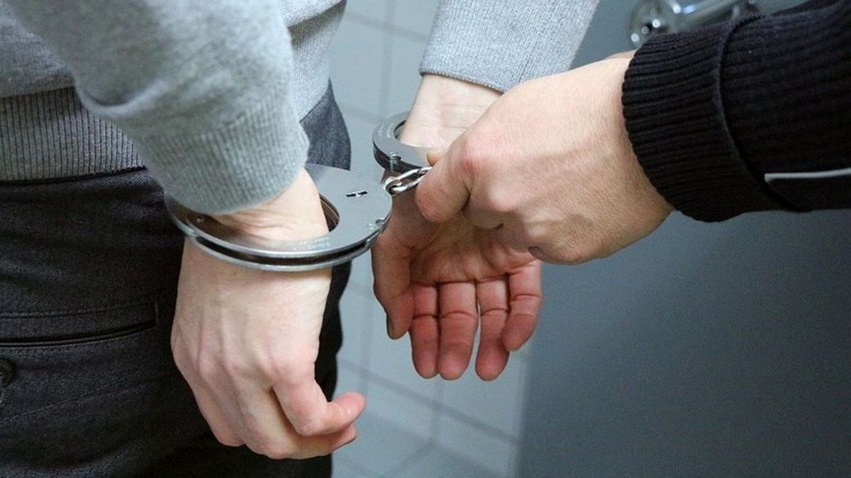 Buszjegyre kértek pénzt, majd kiraboltak egy fiatal fiút Székesfehérváron