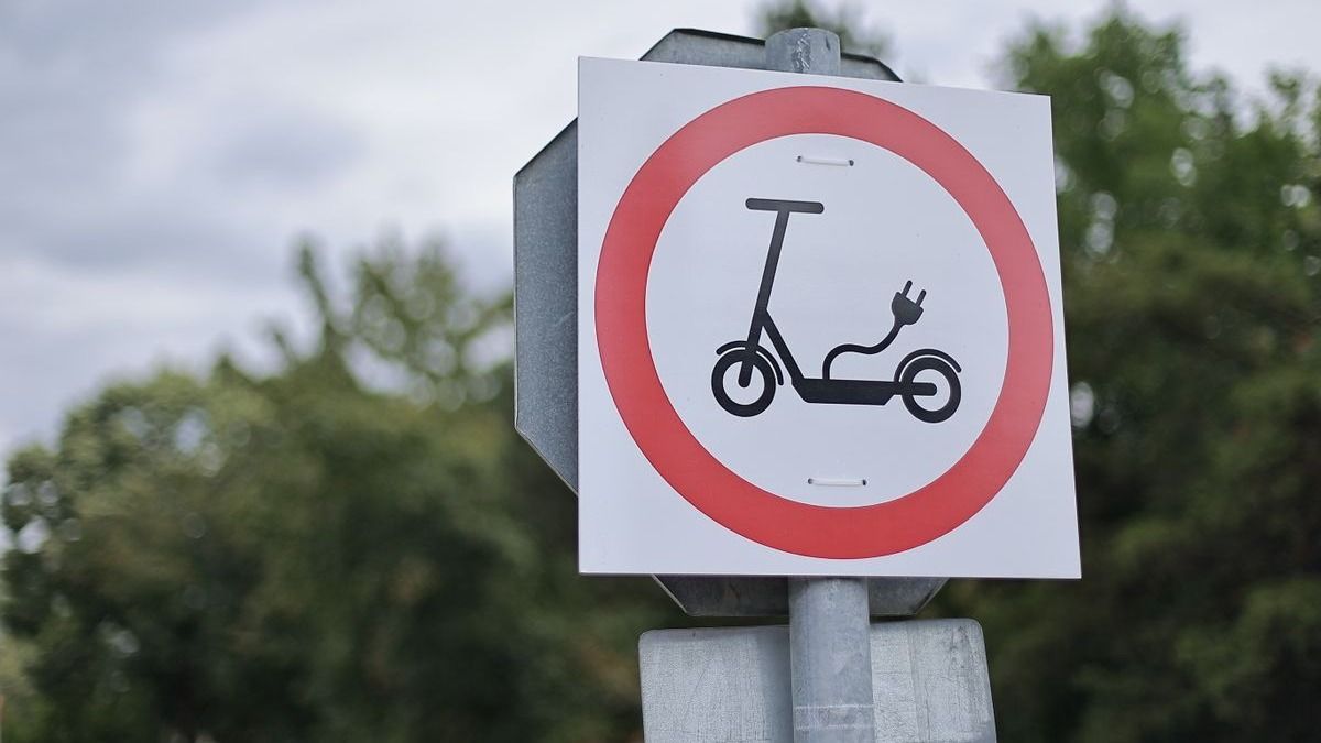 Betiltották az elektromos rollereket Székesfehérvár egyik városrészében