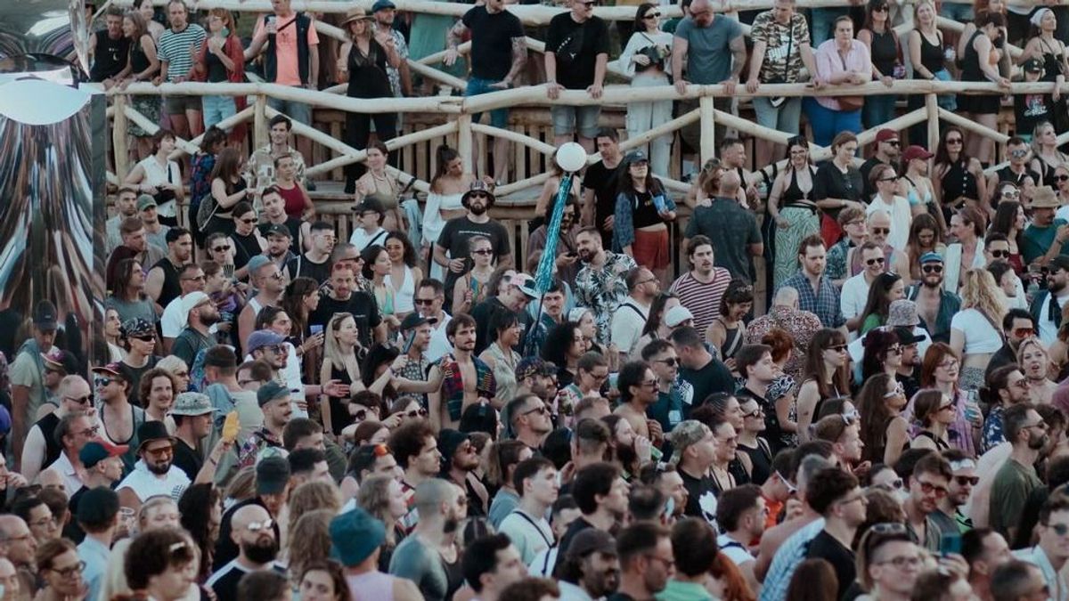 Ingyenes belépéssel robban a hard dance fesztivál a Velencei-tó partján