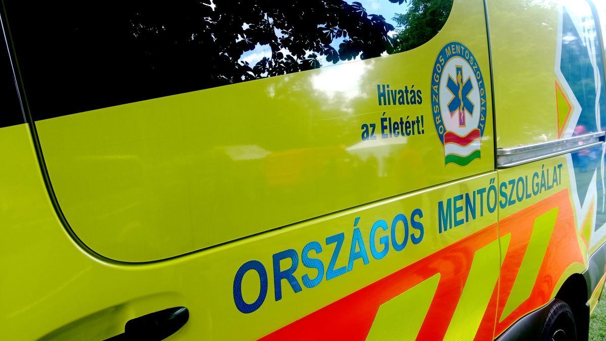 Hatalmas baleset történt a Velencei-tónál, beállt az M7-es