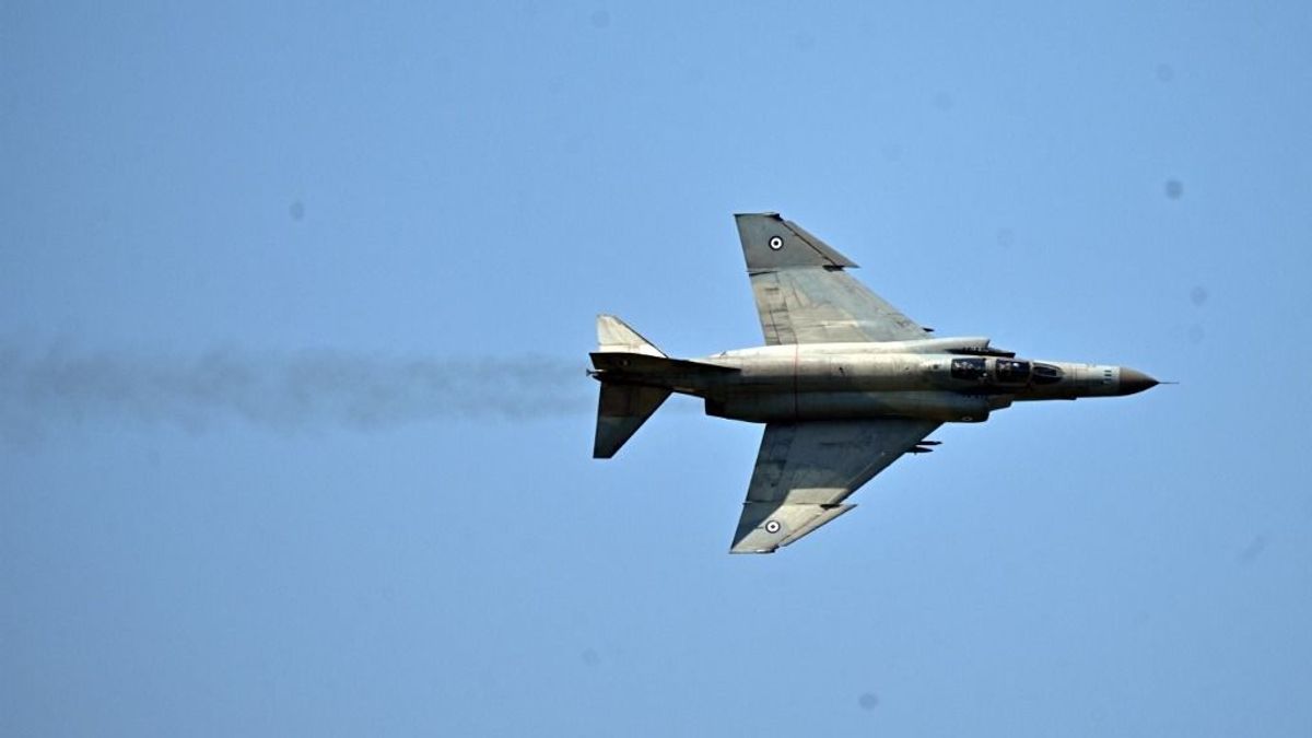 Lezuhant egy Gripen Szolnok mellett – videón a baleset!
