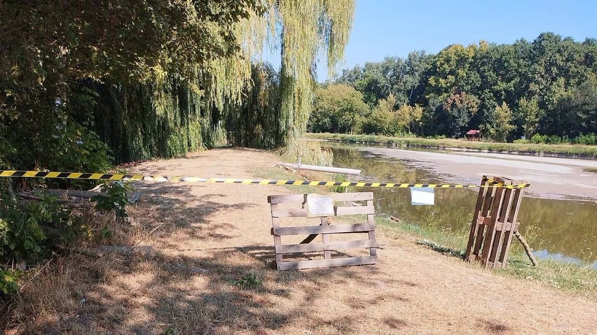 Balesetveszély a tóparton: tilos a belépés, horgászokat is figyelmeztetnek! (galéria)