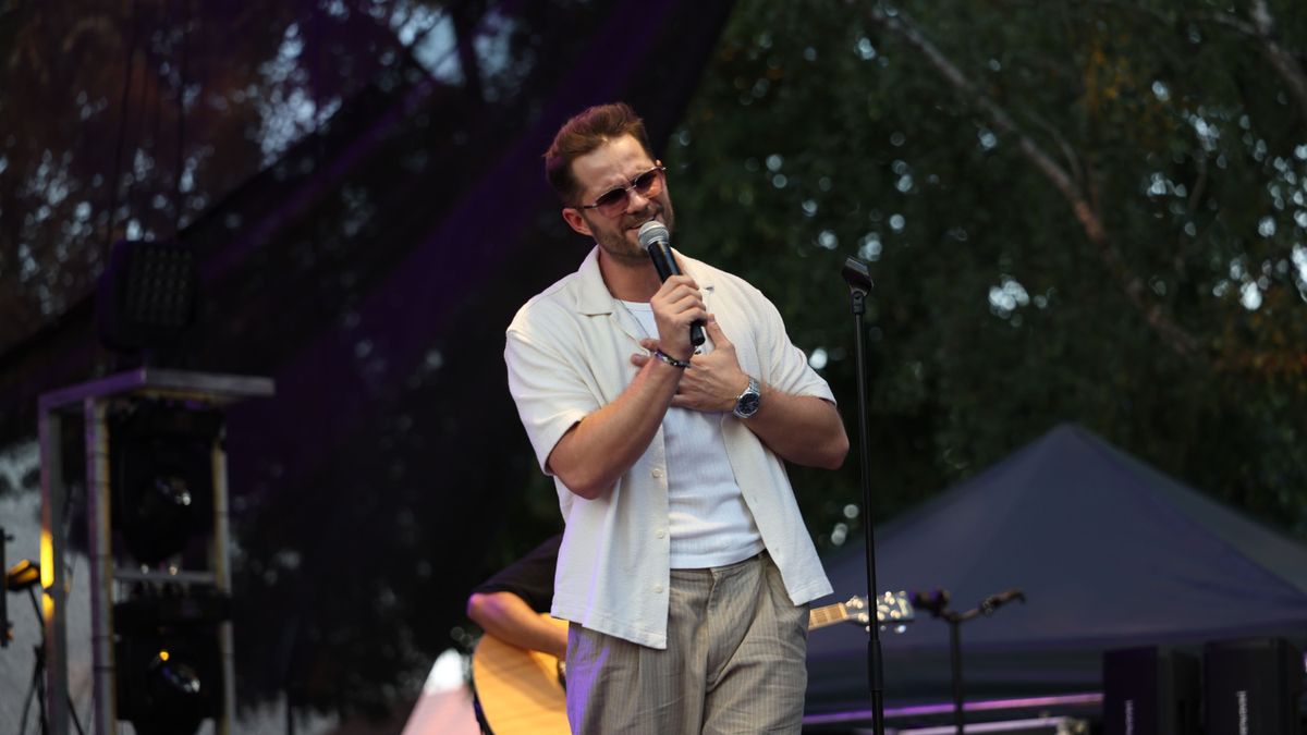 Nagyvenyimet is meghódította az Erkel Színház tagja – a koncert után a jövőjéről is beszélt az énekes (galéria, videó)
