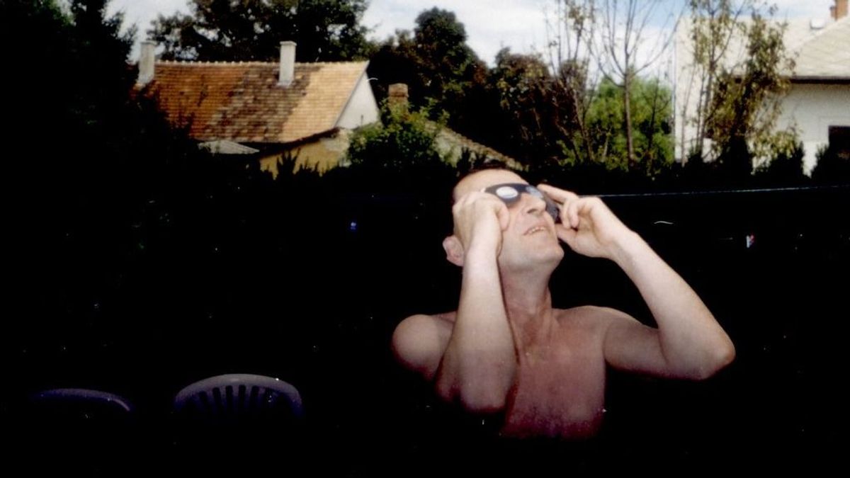Amikor nappalból éjszaka lett: így kémleltük az eget az 1999-es napfogyatkozás idején (galéria, videó)