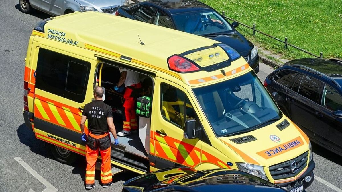 Értük szirénázott a mentő, többen is megsérültek a balesetben