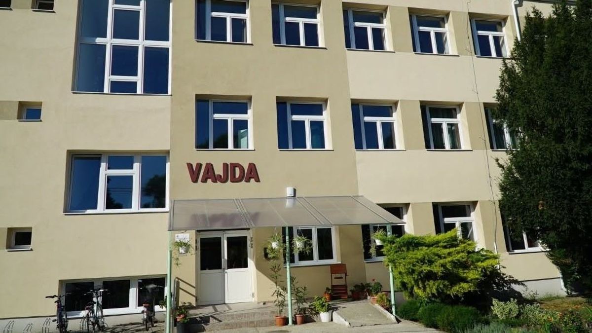 Rá sem lehet ismerni, ilyen gyönyörű lett a szeretett suli (galéria)
