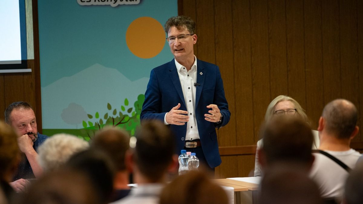 Új buszjáratok, közlekedésbiztonság – fórumot tartottak Maroshegy fejlesztéséről