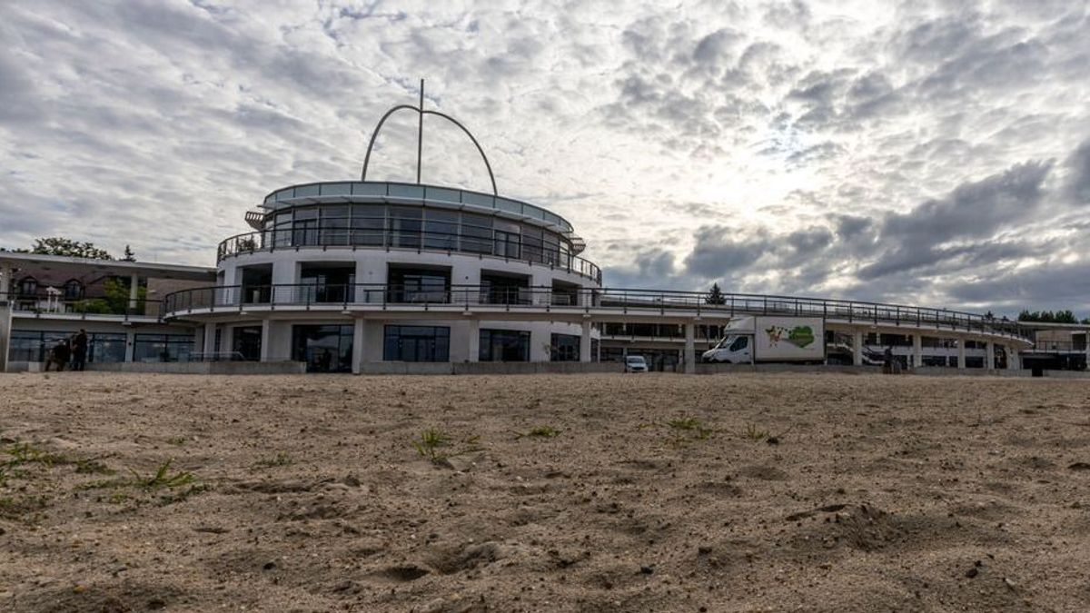 Kemény vádakkal illetik az önkormányzatot, birtokvédelmet kapott a Velence Korzó üzemeltetője
