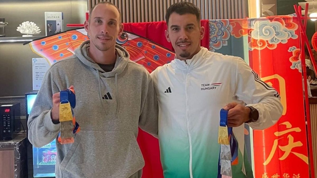 Újabb emlékezetes pillanat a dunaújvárosi sportéletben, a világ tetején két sportolónk
