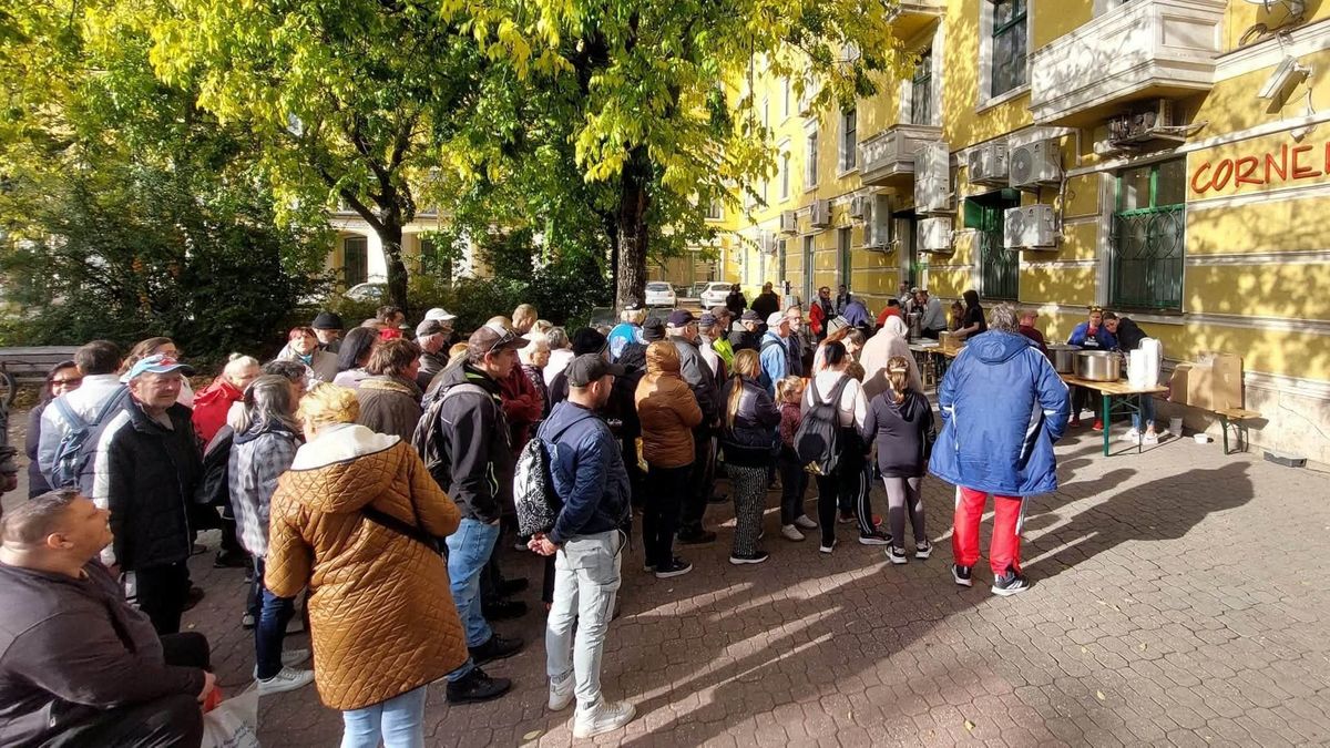 Meleg étel és figyelmesség: ismét összefogtak a rászorulókért