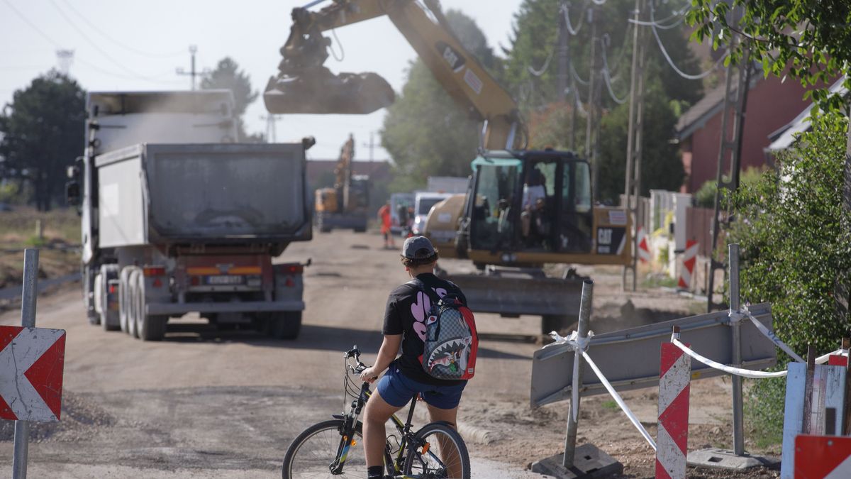 Hiába a tiltó tábla, sok autós fittyet hány rá – erre figyelmeztetnek Székesfehérváron