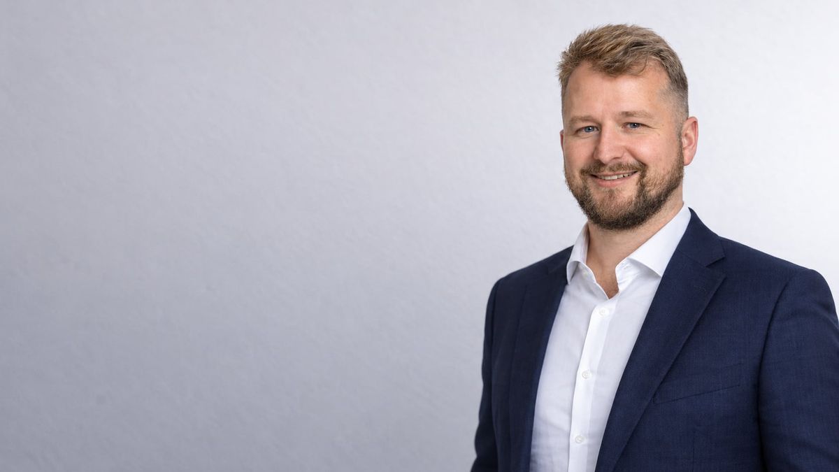 Mi történt Fehérvár mellett? Sofőrnek állt a polgármester!
